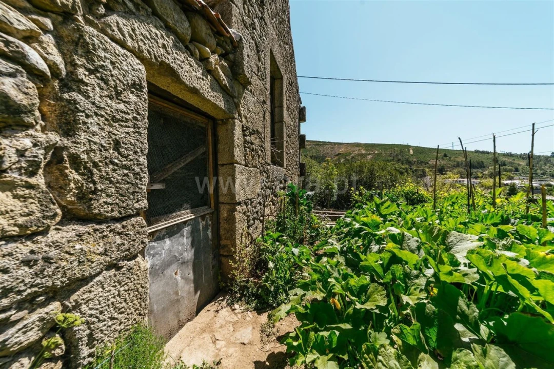 Terreno para Venda em Unhais da Serra Foto 8