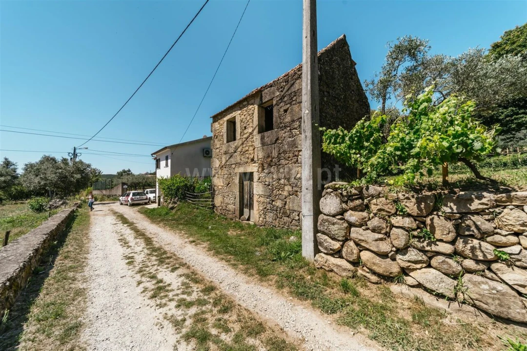 Terreno para Venda em Unhais da Serra Foto 4