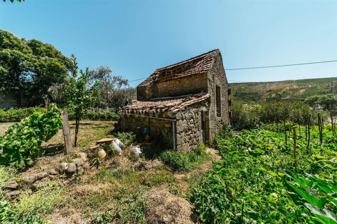 Terreno para Venda em Unhais da Serra Foto 7