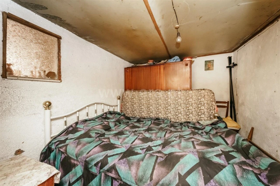 Moradia T2 para Venda em Erada Foto 10