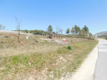Terreno para Venda em Maçainhas