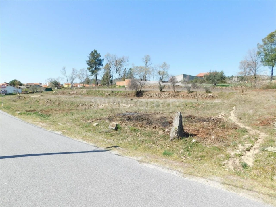 Terreno para Venda em Maçainhas Foto 3