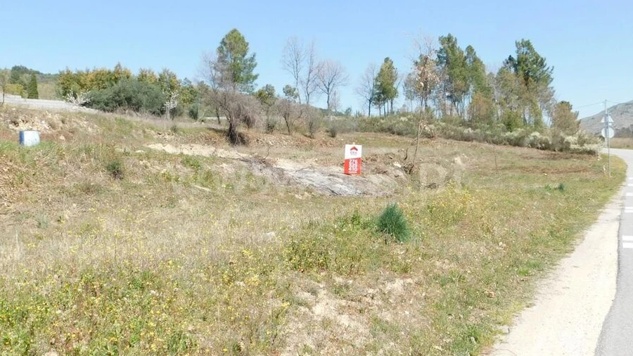 Terreno para Venda em Maçainhas