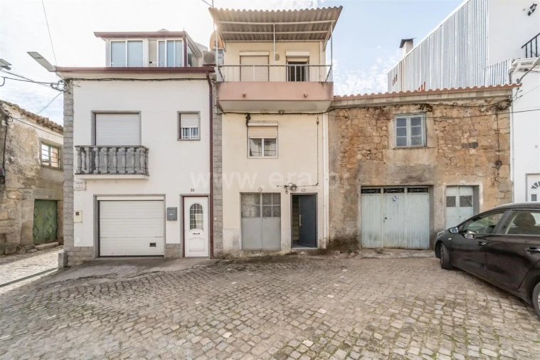 Moradia T2 para Venda em Fundão, Valverde, Donas, A. Joanes, A. Nova Cabo Foto 1