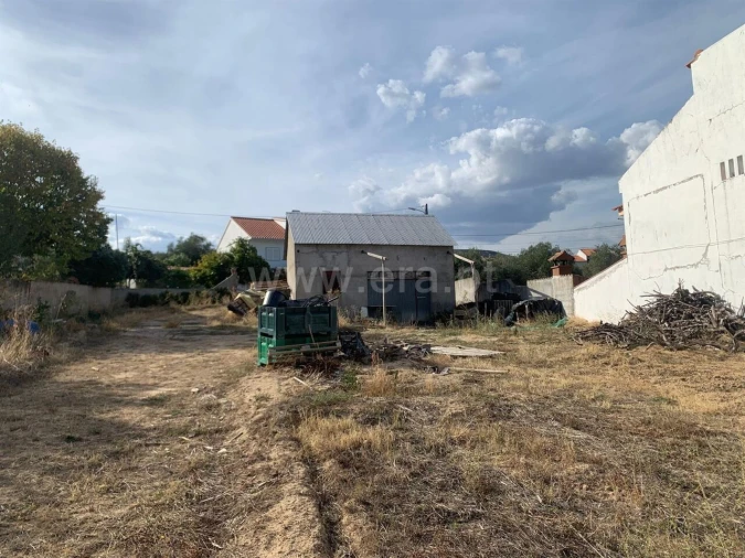 Terreno para Venda em Telhado Foto 2