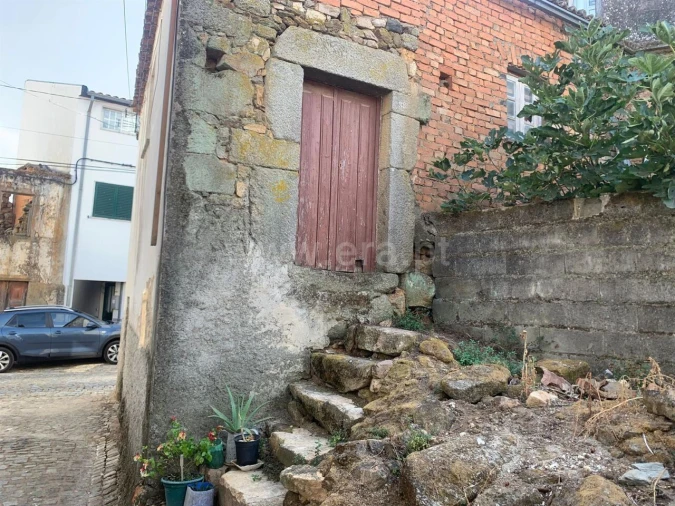 Moradia T1 para Venda em Telhado Foto 2