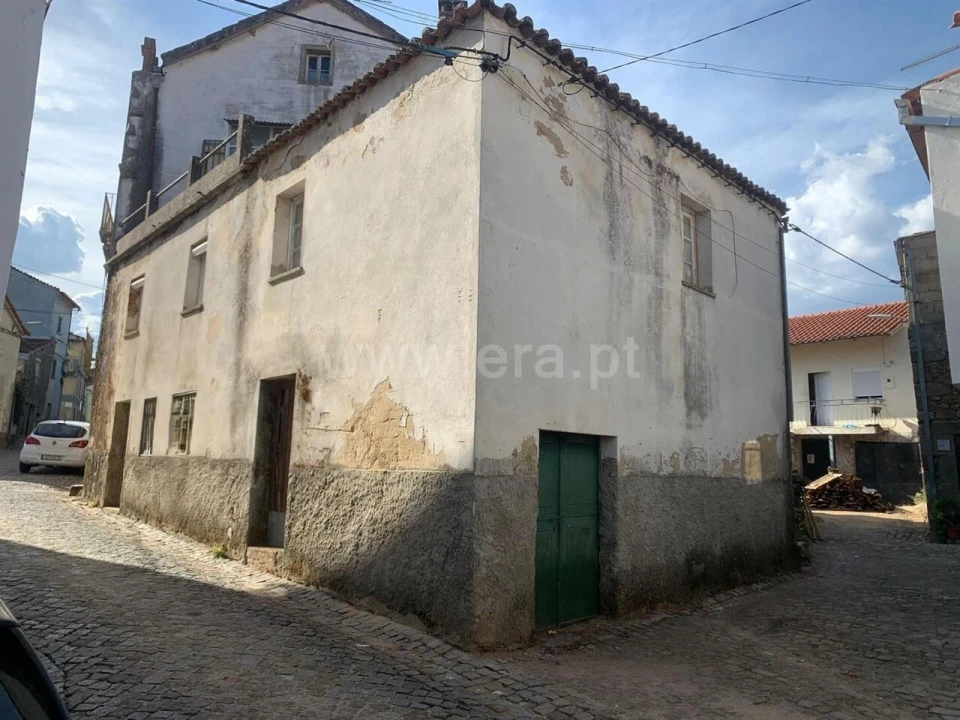 Moradia T1 para Venda em Telhado Foto 1