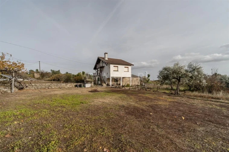 Moradia T3 para Venda em Alpedrinha Foto 12