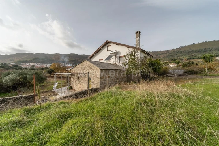 Moradia T3 para Venda em Alpedrinha Foto 20