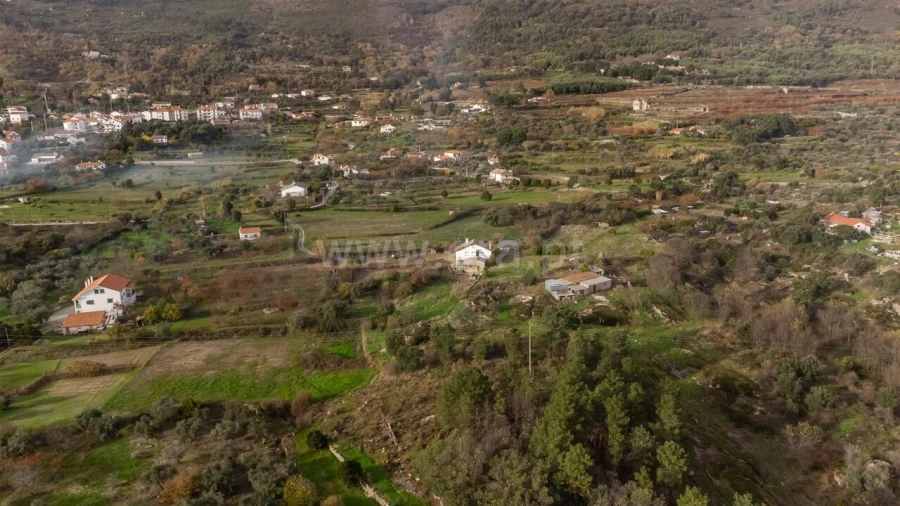 Moradia T3 para Venda em Alpedrinha Foto 5