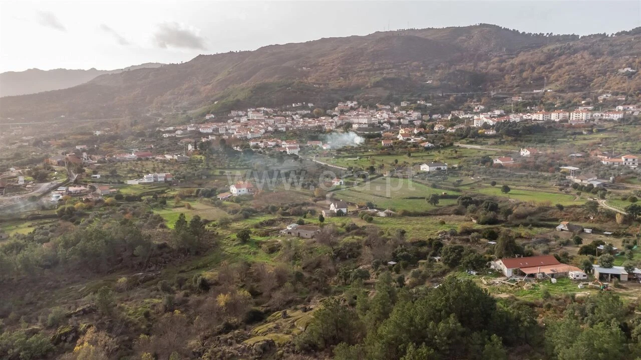 Moradia T3 para Venda em Alpedrinha Foto 7