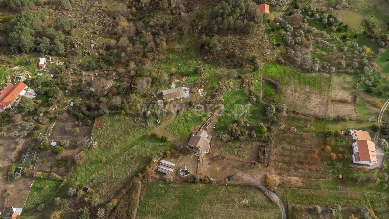 Moradia T3 para Venda em Alpedrinha Foto 11