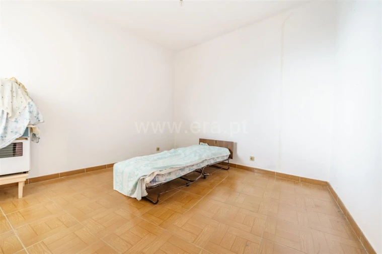 Moradia T4 para Venda em Pero Viseu Foto 17