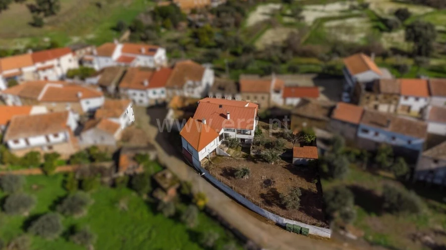 Moradia T4 para Venda em Pero Viseu