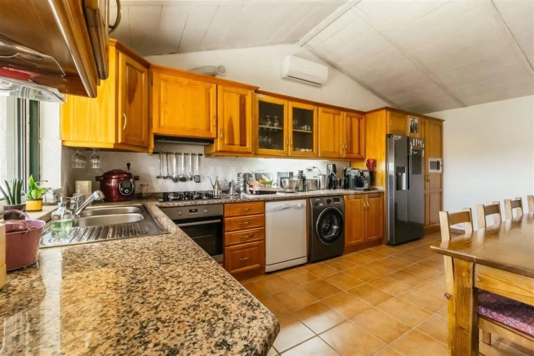 Moradia T2 para Venda em Castelo Novo Foto 5