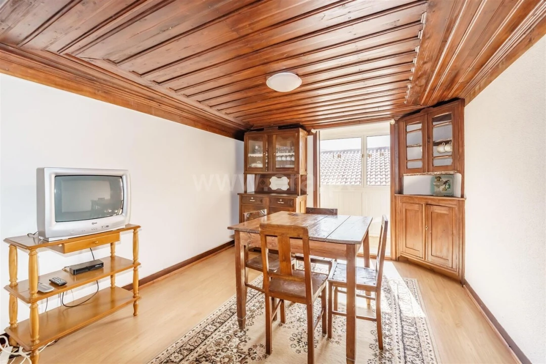 Moradia T2 para Venda em Alcaide Foto 4