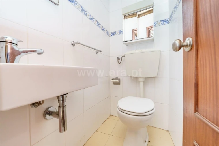 Moradia T2 para Venda em Alcaide Foto 14