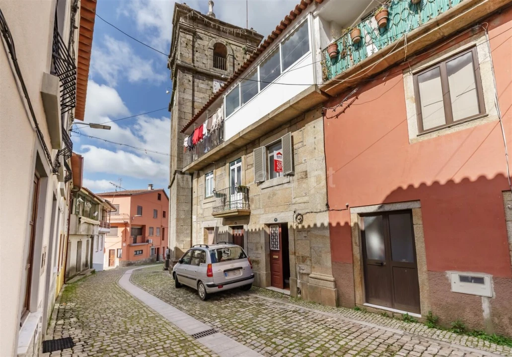 Moradia T2 para Venda em Alcaide Foto 1