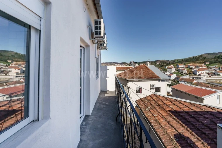 Moradia T3 para Venda em Silvares Foto 17