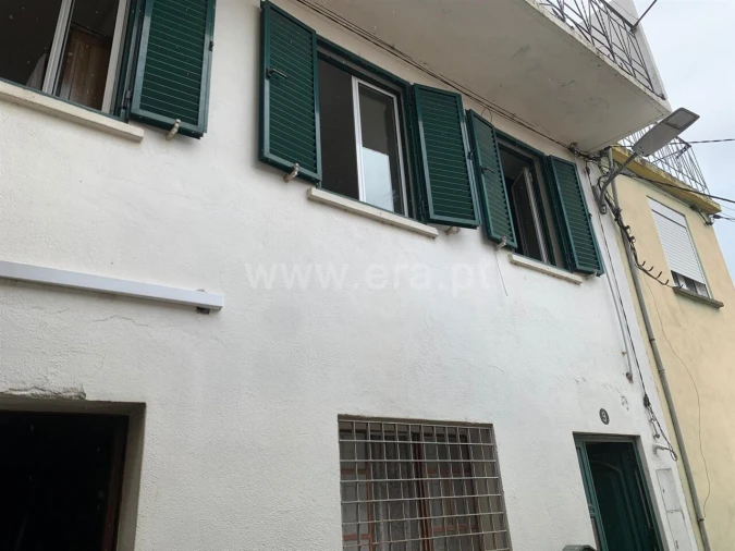 Moradia T3 para Venda em Silvares Foto 2