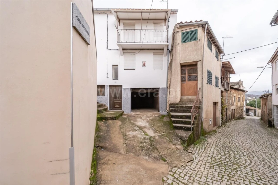 Moradia T3 para Venda em Castelejo Foto 1