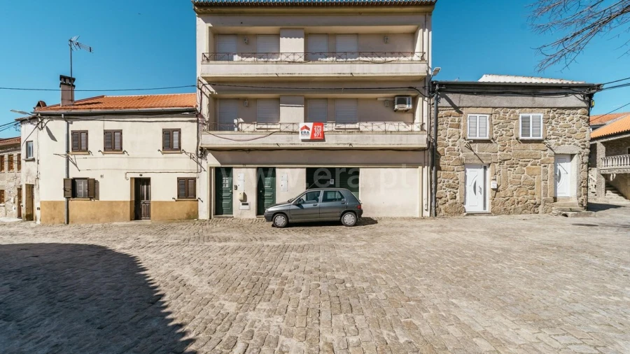 Moradia T4 para Venda em Caria