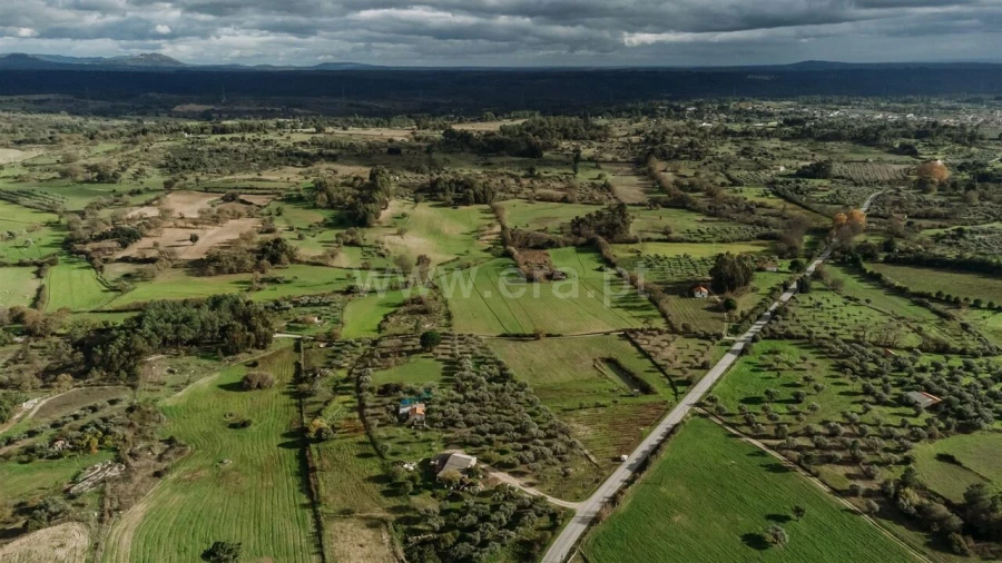 Quinta T0 para Venda em Orca Foto 2