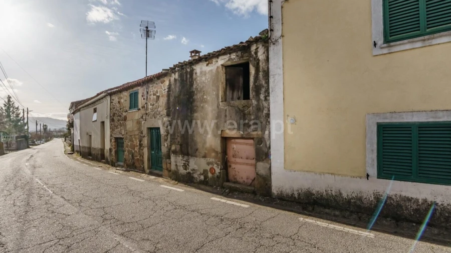Moradia T2 para Venda em Fatela