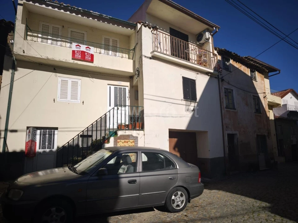 Moradia T2 para Venda em Telhado Foto 2