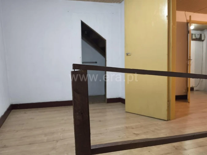 Moradia T2 para Venda em Telhado Foto 15