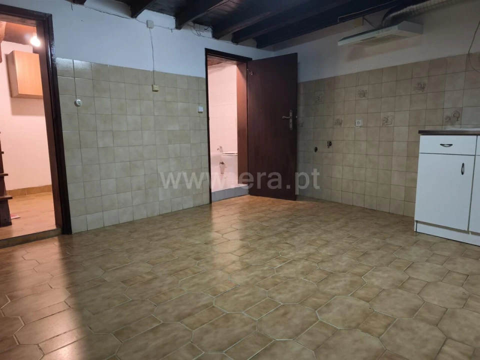 Moradia T2 para Venda em Telhado Foto 6