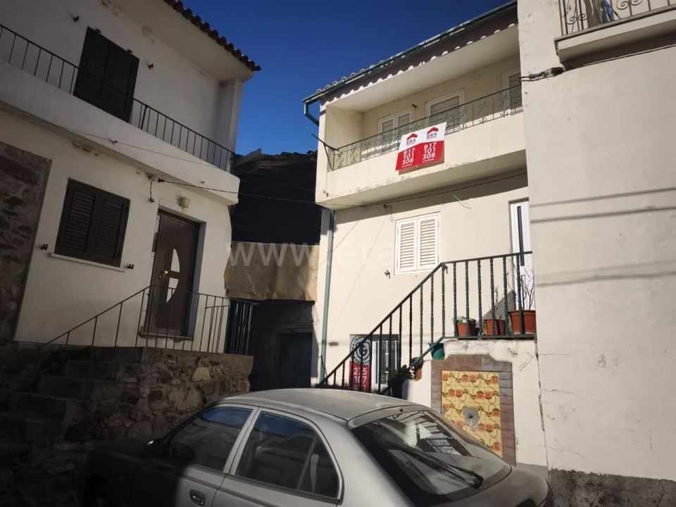 Moradia T2 para Venda em Telhado Foto 20