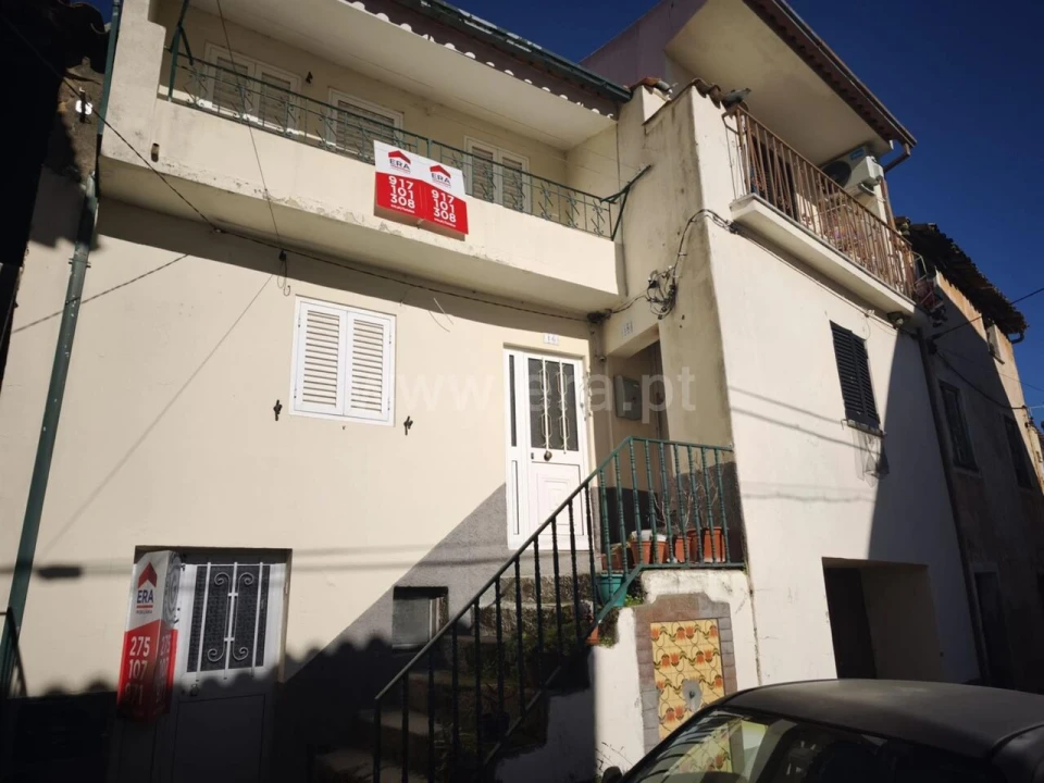 Moradia T2 para Venda em Telhado Foto 3