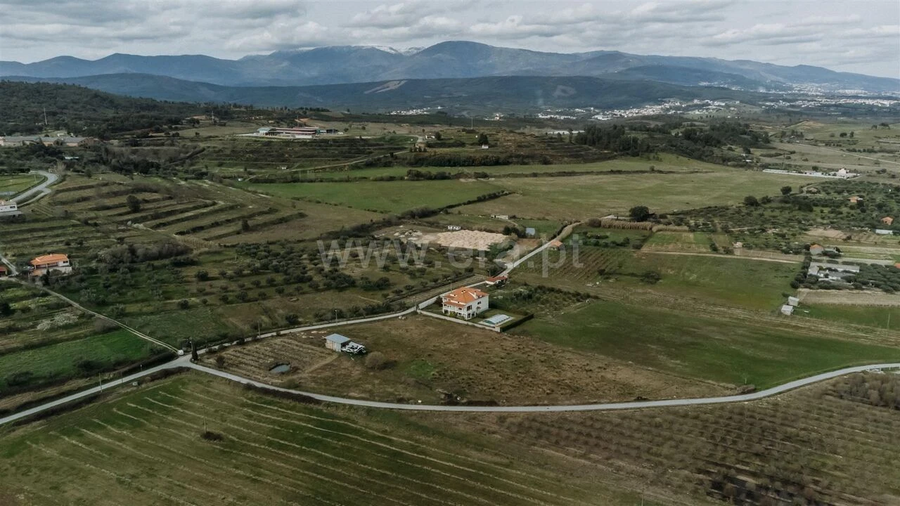 Terreno para Venda em Telhado Foto 8