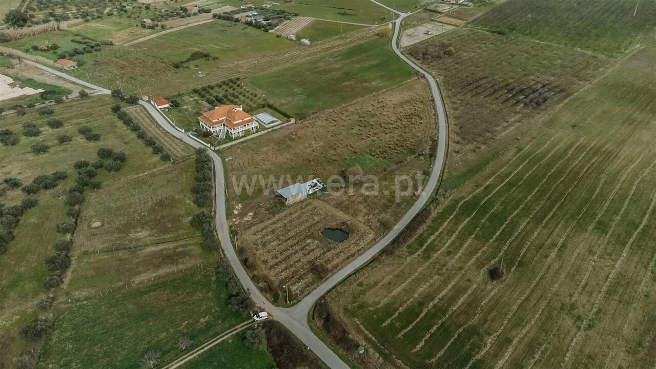 Terreno para Venda em Telhado Foto 6