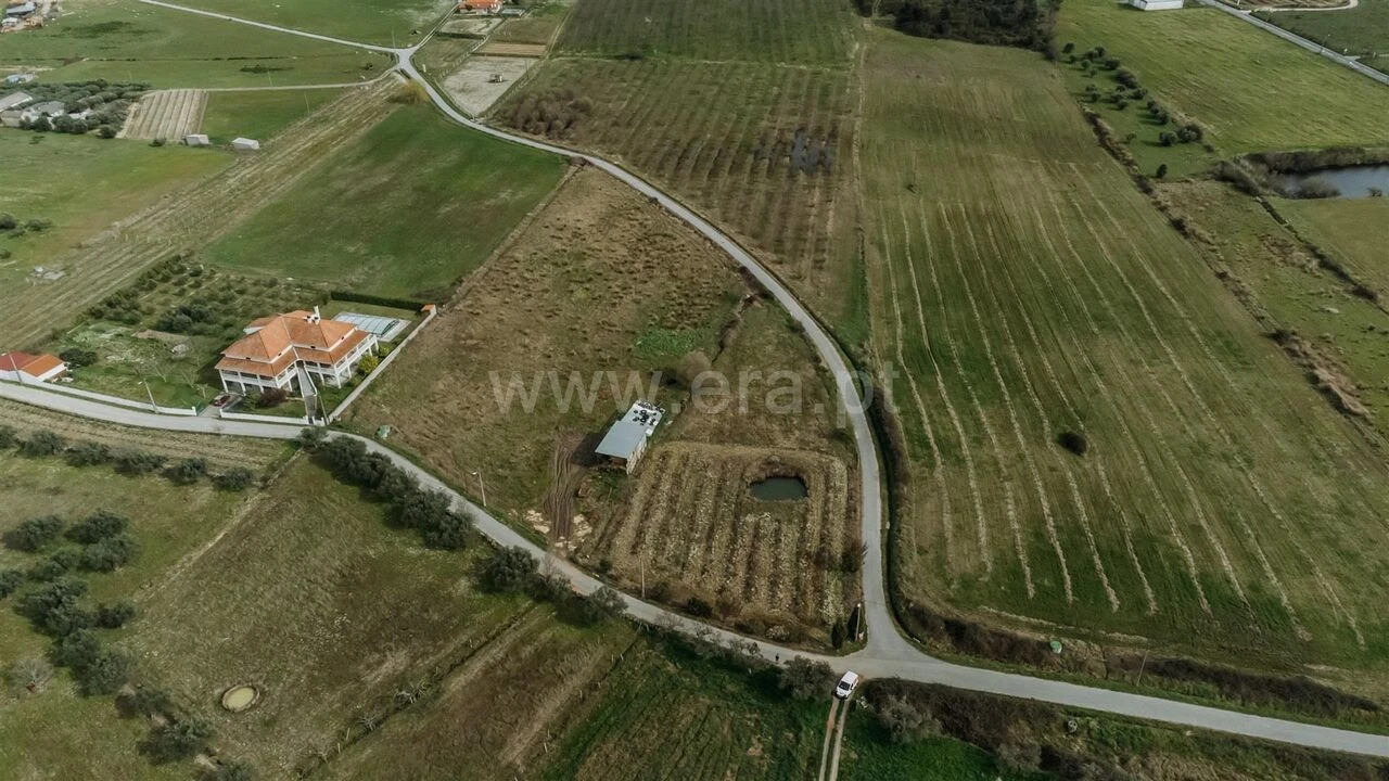 Terreno para Venda em Telhado Foto 7