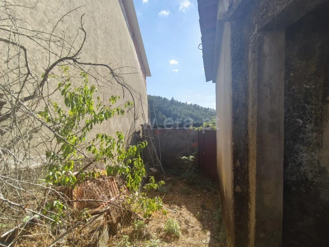 Moradia T3 para Venda em Bogas de Cima Foto 11