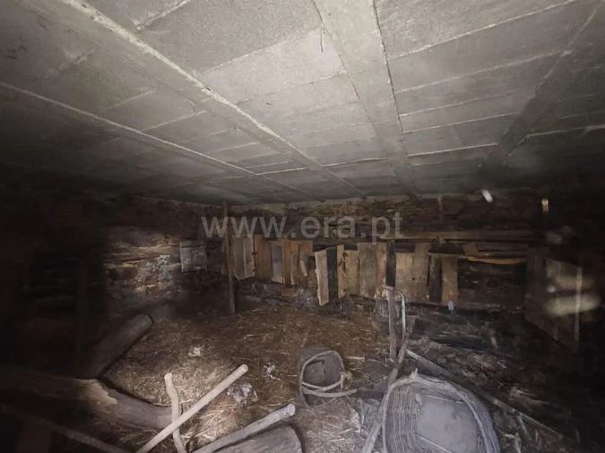 Moradia T3 para Venda em Bogas de Cima Foto 18