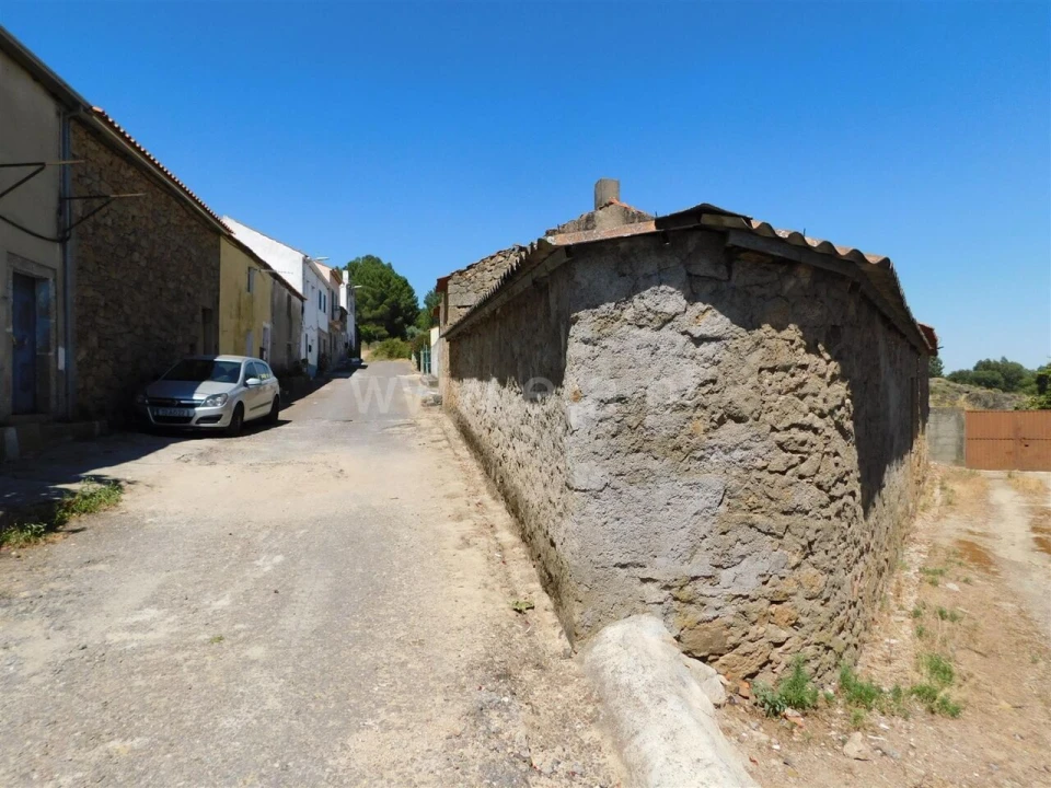 Moradia T1 para Venda em Capinha Foto 2