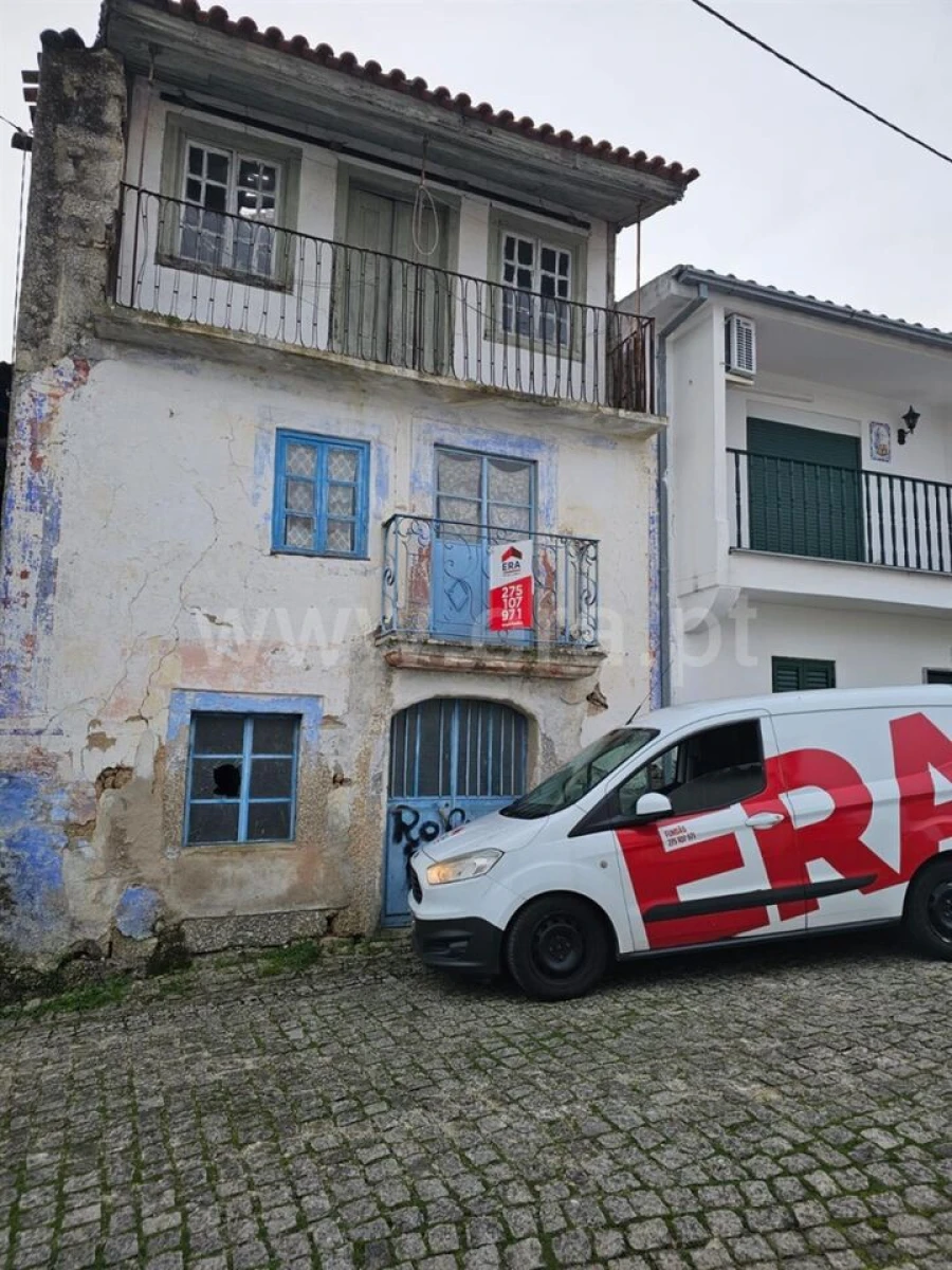 Moradia T3 para Venda em Orca Foto 1