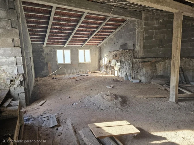 Moradia T2 para Venda em Barroca Foto 10