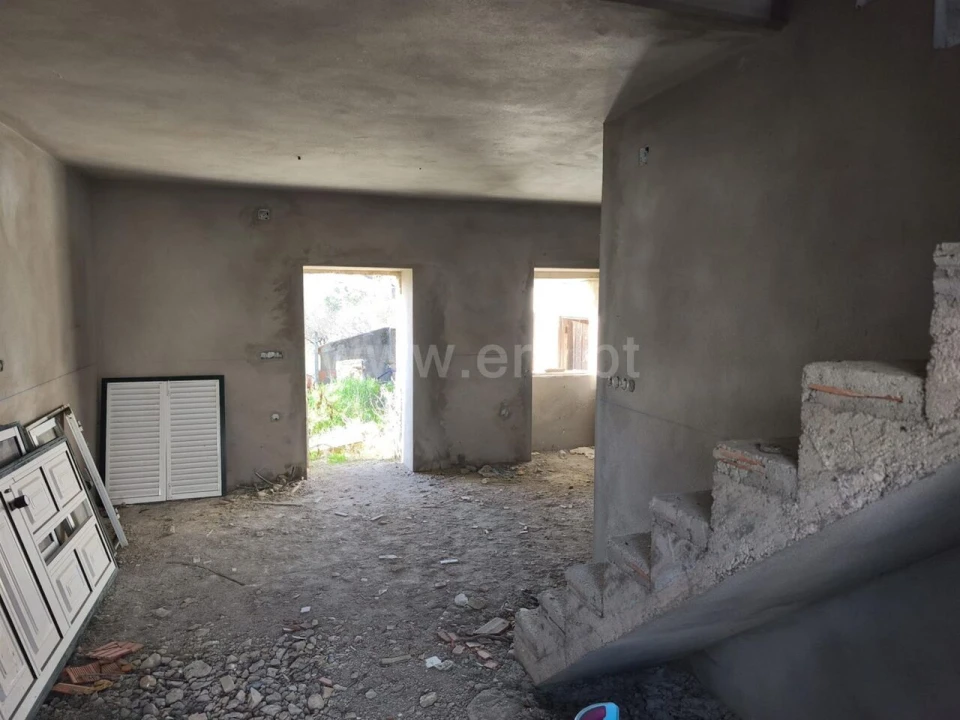 Moradia T2 para Venda em Penha Garcia Foto 4