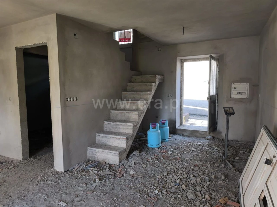 Moradia T2 para Venda em Penha Garcia Foto 5