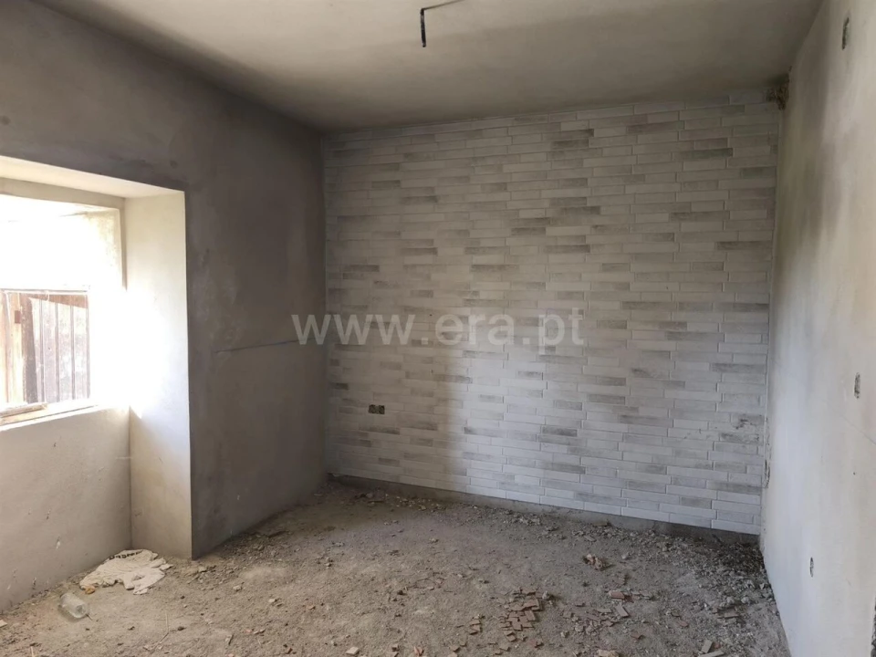 Moradia T2 para Venda em Penha Garcia Foto 8