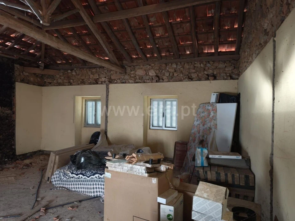 Moradia T2 para Venda em Penha Garcia Foto 11