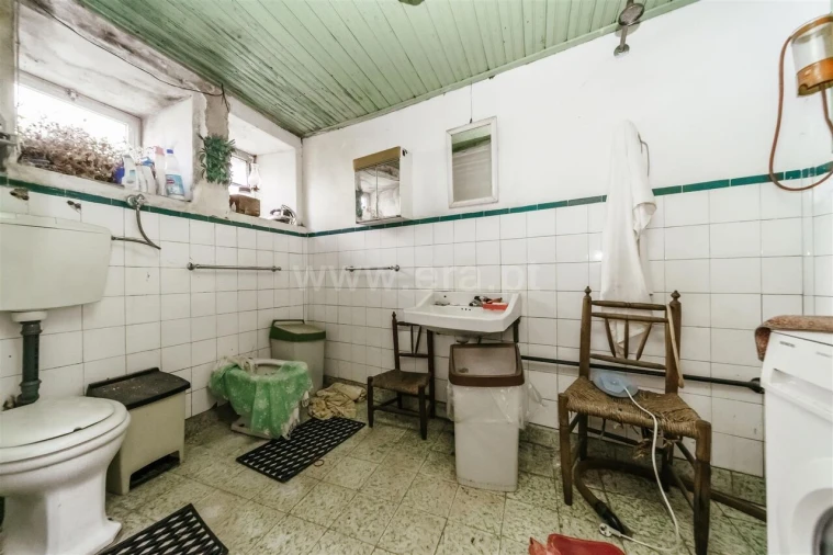 Moradia T3 para Venda em Alcaide Foto 8