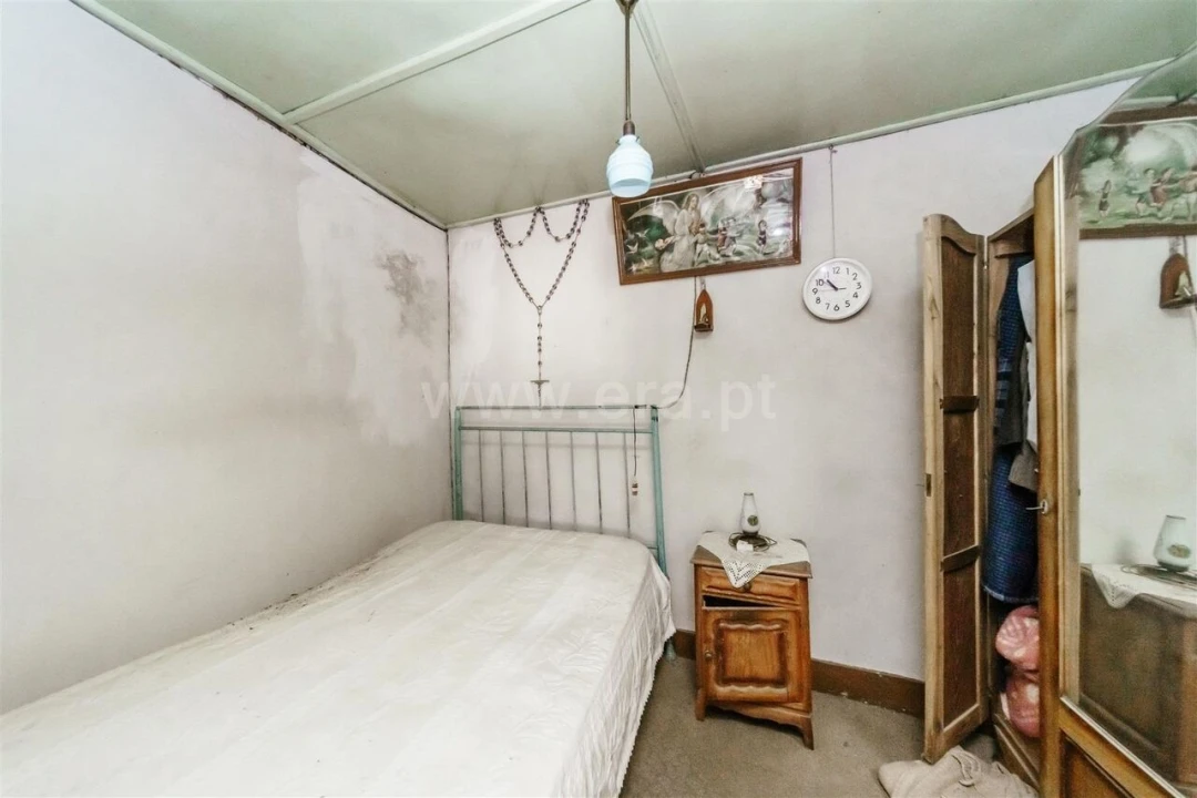 Moradia T3 para Venda em Alcaide Foto 6