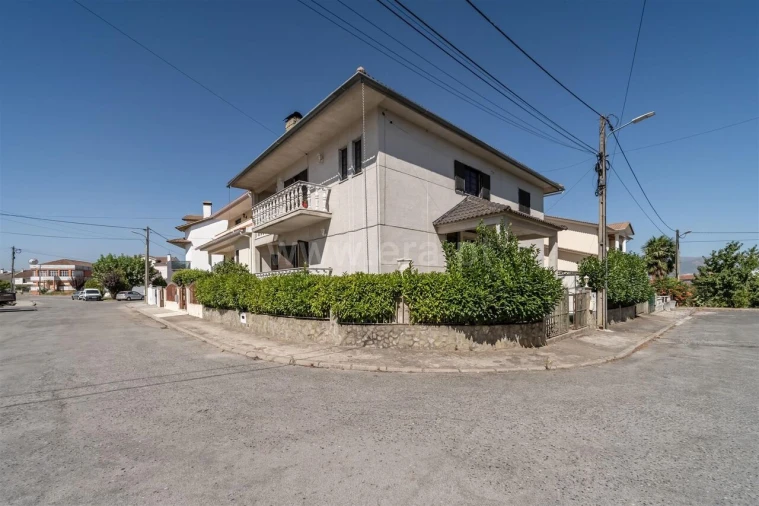 Moradia T6 para Venda em Fundão, Valverde, Donas, A. Joanes, A. Nova Cabo Foto 2