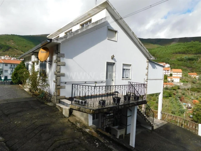 Moradia T5 para Venda em São Jorge da Beira Foto 19