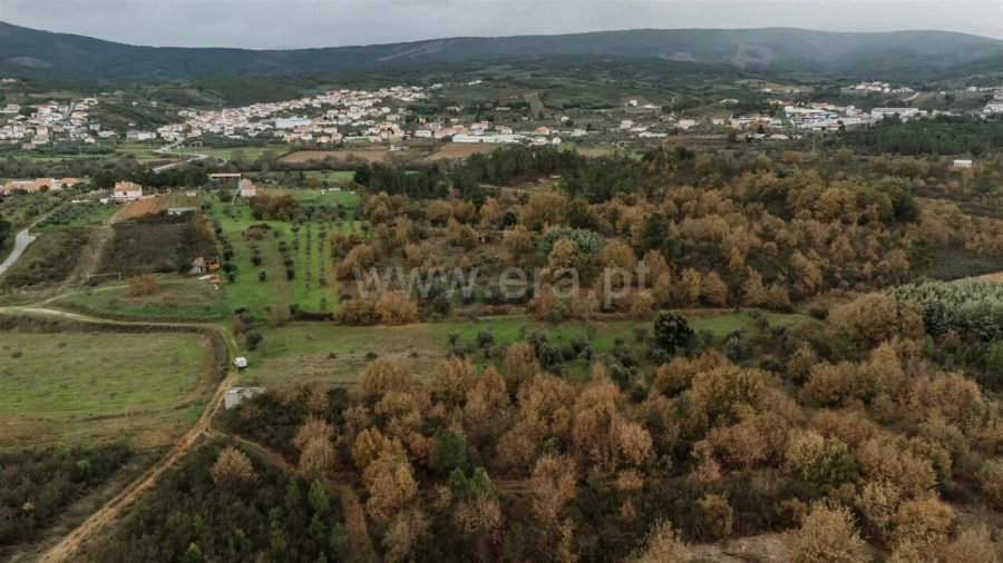 Terreno para Venda em Alcaria Foto 2